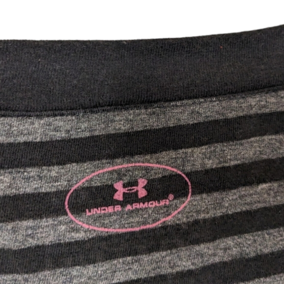 Under Armour Women's Charged Cotton Semi-Fitted Heatgear Striped Top - Picture 8 of 11